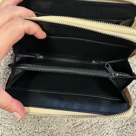 Like new metallic gold clutch wristlet wallet - Picture 7 of 7